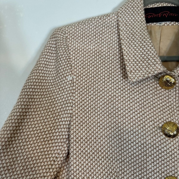 Vintage Betty Reiter Chic Tweed Jacket with Gold Buttons - Picture 9 of 16